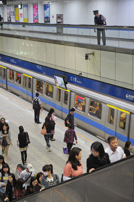 Le gouvernement central et les pouvoirs locaux s’organisent pour assurer la sécurité des usagers des transports publics