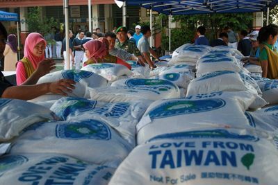 Tzu Chi livre 840 tonnes de riz aux nécessiteux d’Indonésie