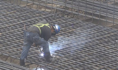 Deux jours de repos par semaine pour le secteur privé