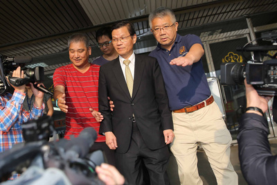 Le président de l’Academia Sinica se voit interdire de quitter le territoire