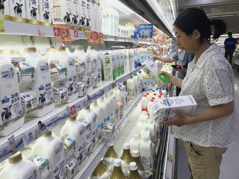 La problématique du lait des producteurs aux distributeurs