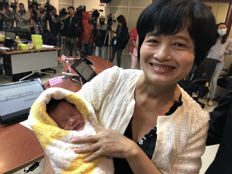 Une Taiwanaise donne naissance à l’âge de 62 ans