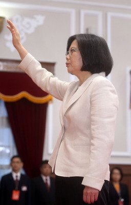 Tsai Ing-wen prête serment et devient la 14ème Présidente de la République