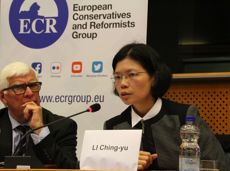 La femme de l’activiste Lee Ming-che lance un appel à l’Union Européenne
