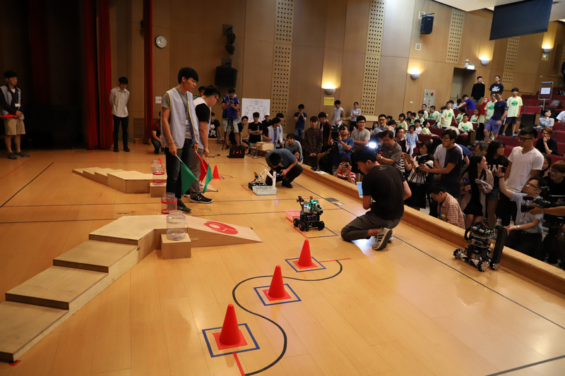 Concours annuel de robots à l’université des sciences et technologies de Taipei
