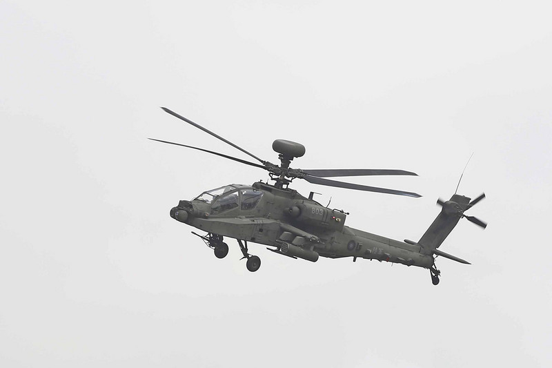 Les hélicoptères Apaches intègrent officiellement l’armée taiwanaise