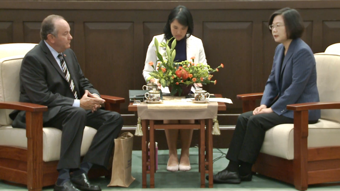 Face aux fausses informations de la Chine, Tsai Ing-wen exhorte la communauté internationale à la vigilance