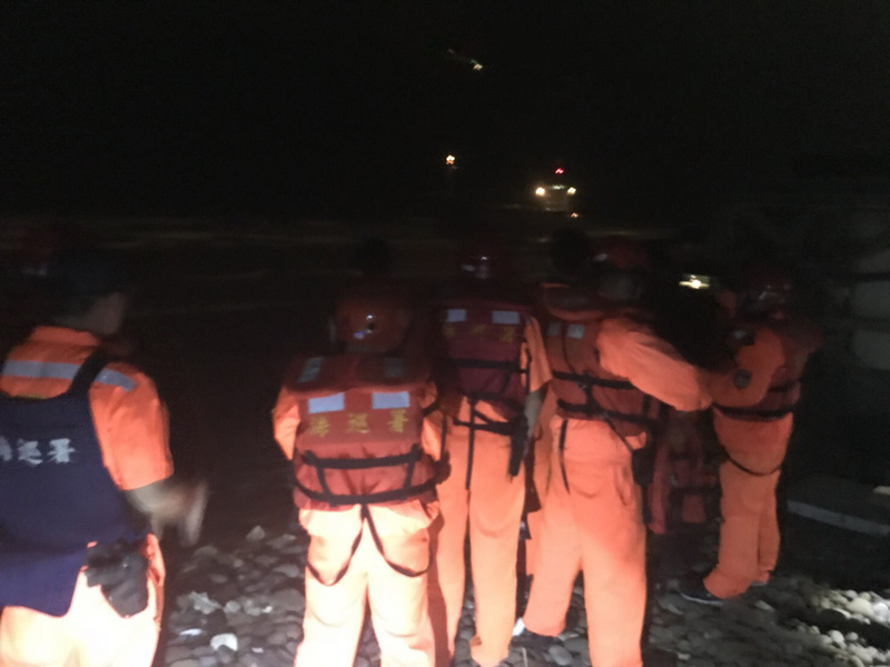Douze marins sauvés d’un navire échoué au large des côtes taiwanaises