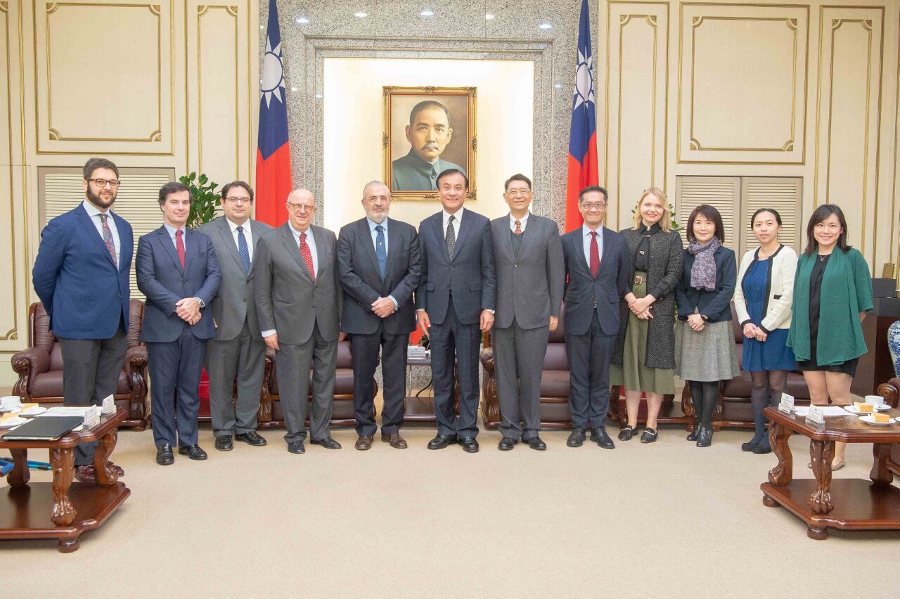 Une délégation du Parlement européen reçue par Su Jia-chyuan