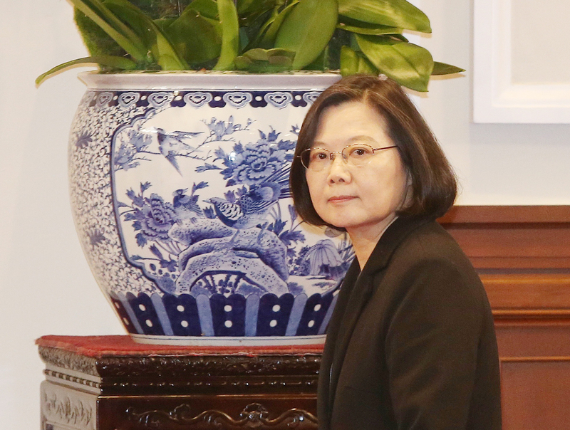 Tsai Ing-wen répond à Xi Jinping : Taiwan s’oppose fermement au principe d’«un pays et deux systèmes»