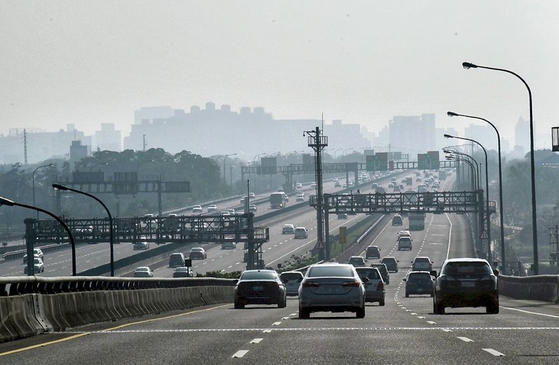 Le retrait des objets chutés sur l’autoroute et les voies rapides sera payant