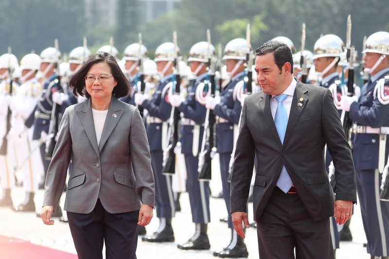 Le Président du Guatémala effectue une visite à Taiwan