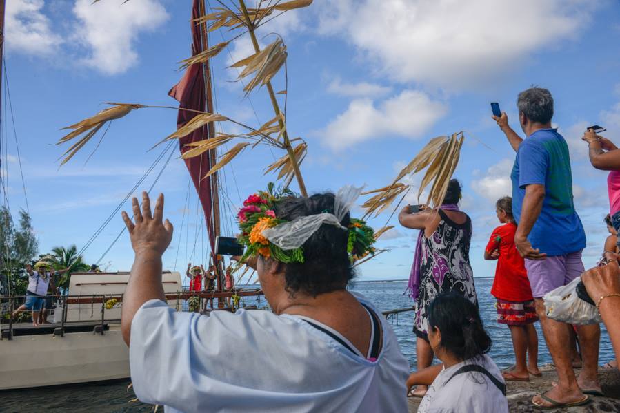 En Polynésie française, les autorités s’apprêtent à distribuer des amendes après l’entrée en vigueur de la vaccination obligatoire (Image : Compte Facebook de Fa'afaite - Tahiti Voyaging Society)