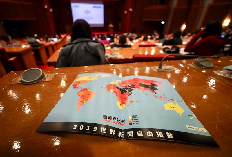 Le gouvernement taiwanais promet un million de dollars pour un fonds de soutien au journalisme indépendant