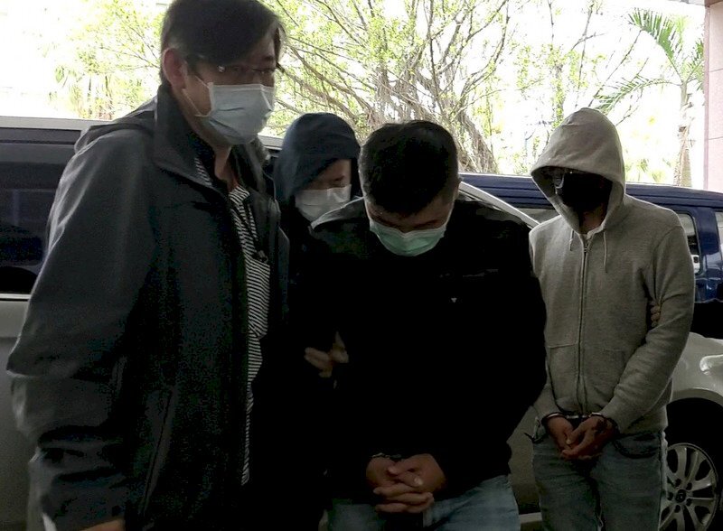 Les agresseurs du libraire hongkongais plaident coupables