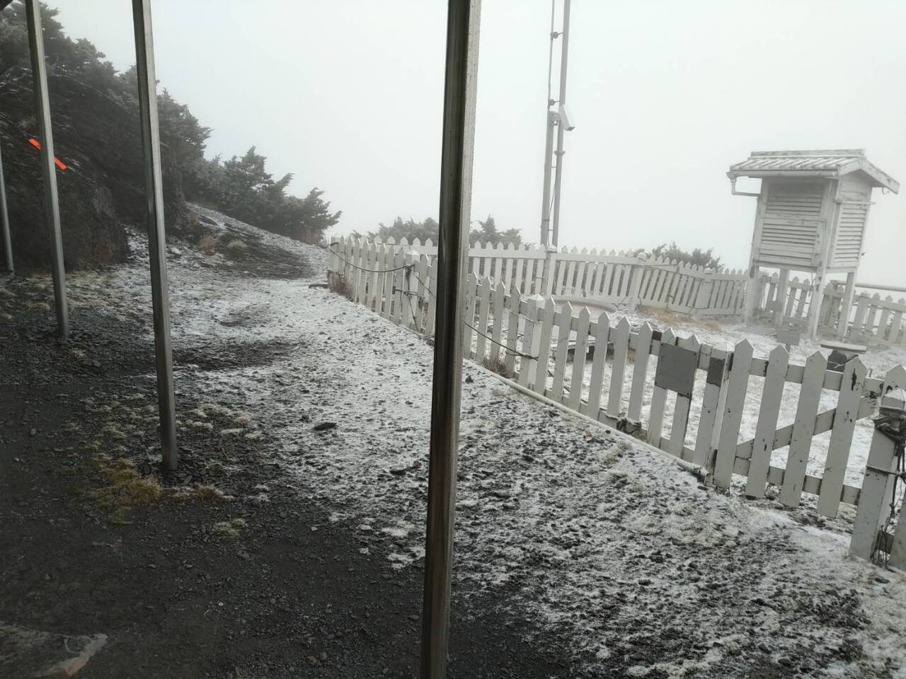 Premières neiges taiwanaises de la saison sur le mont de Jade