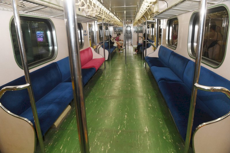 Le train perd de passagers (Photo CNA)