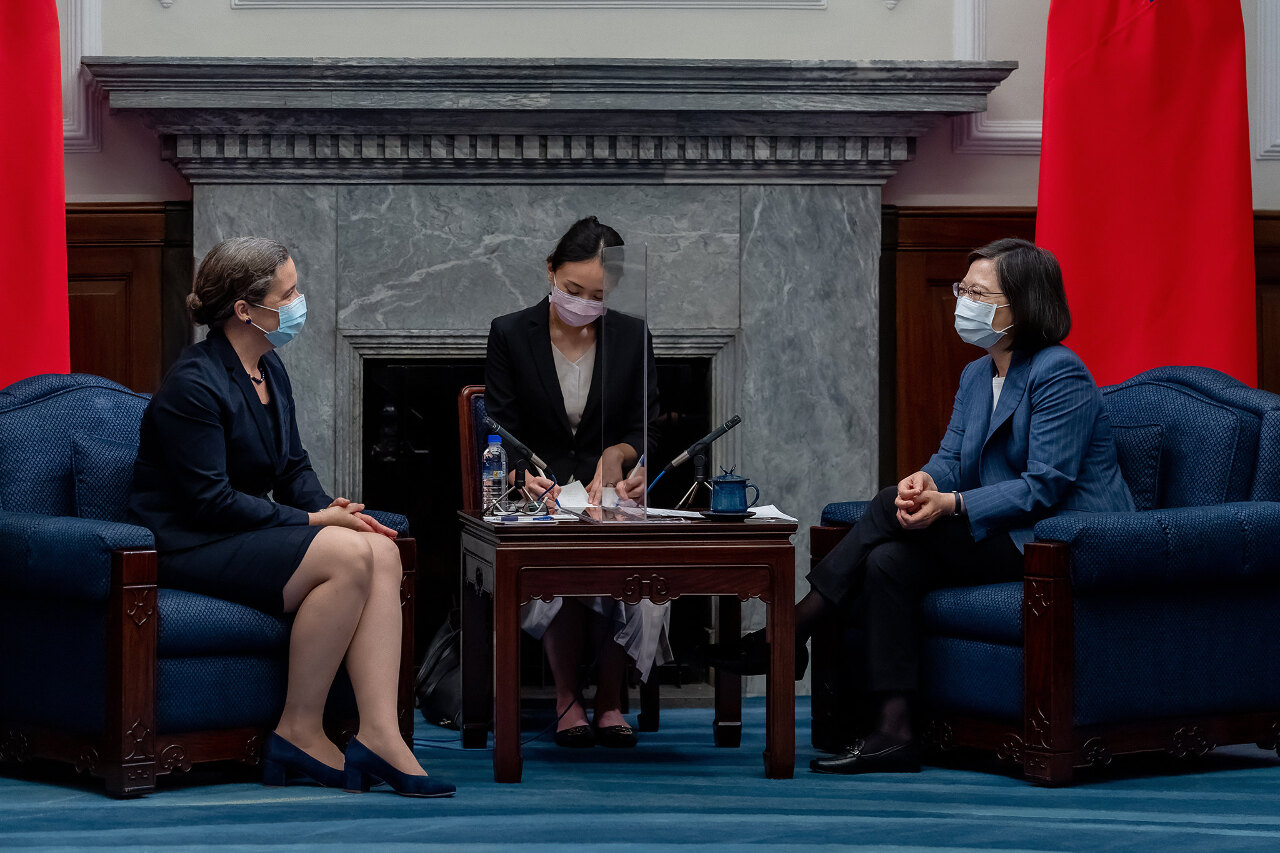 Tsai Ing-wen évoque l’accord de libre échange avec Sandra Oudkirk