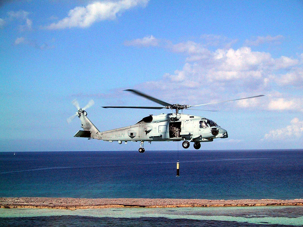 L’achat des hélicoptères MH-60R annulé en raison de leur coût