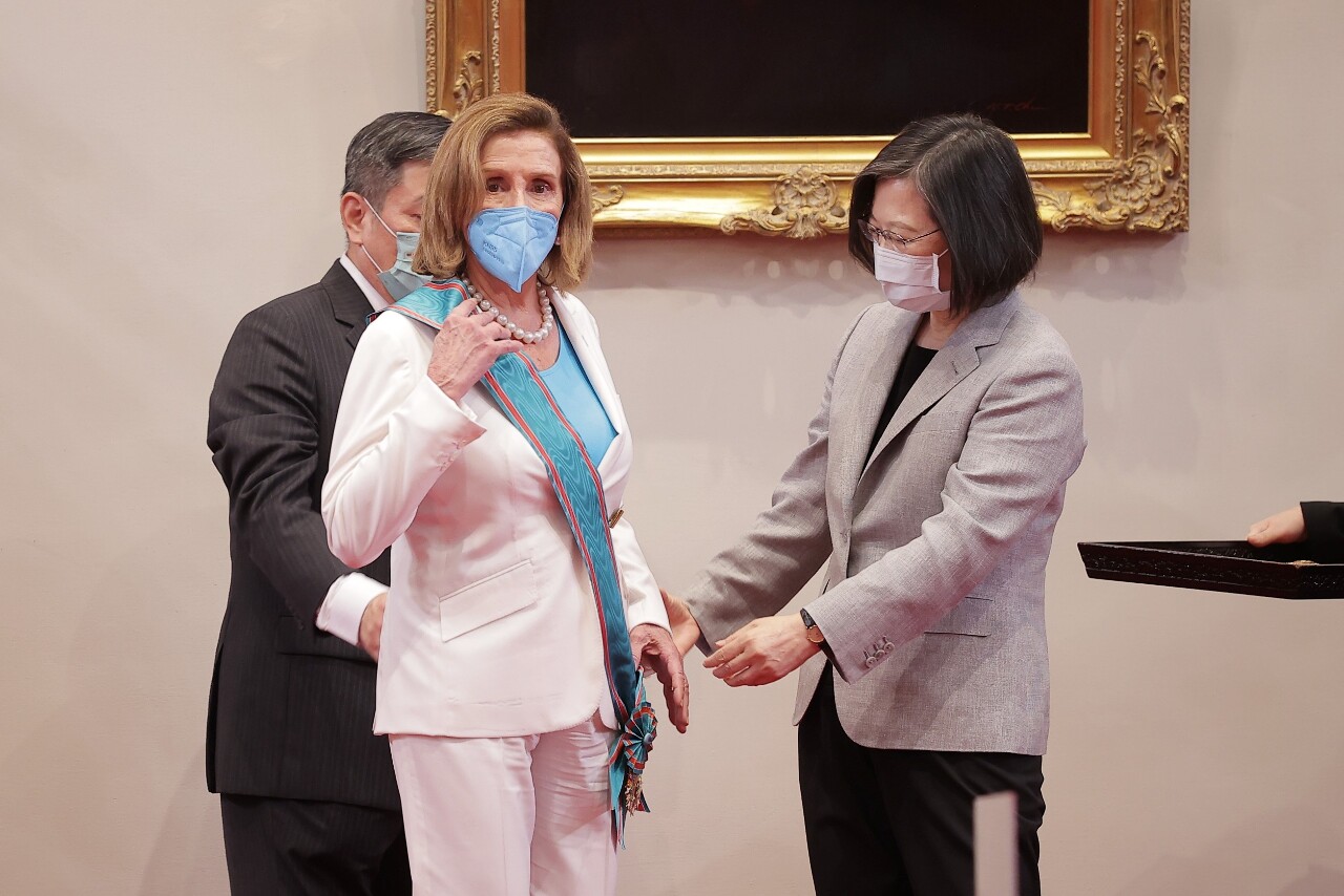 Tsai Ing-wen reçoit Nancy Pelosi au palais présidentiel