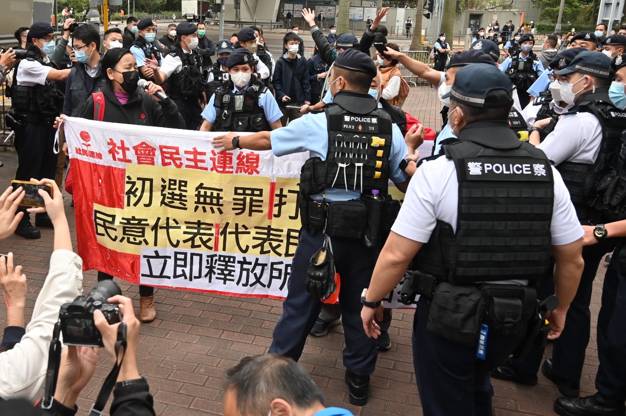 Début du plus grand procès de militants pro-démocratie à Hong Kong