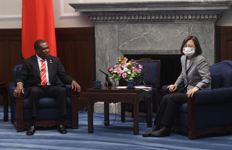 Visite à Taïwan du ministre des Affaires étrangères de Sainte-Lucie