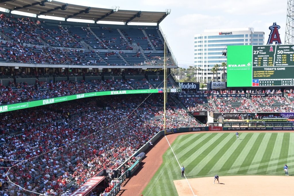 La compagnie taïwanaise Eva Air sponsorise les « home run de la charité » de l’équipe de Los Angeles