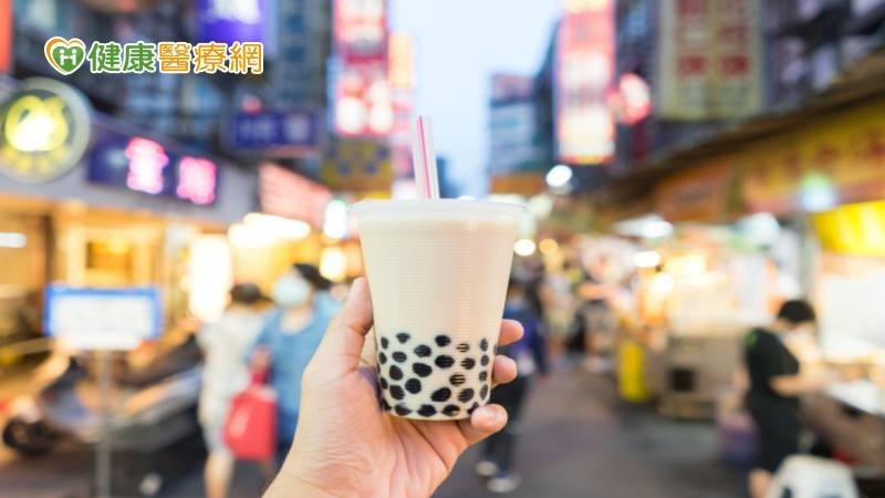 Au courrier ce samedi: l'anxiété du thé au lait aux perles, les députés de l'étranger et les radio amateurs à Taïwan