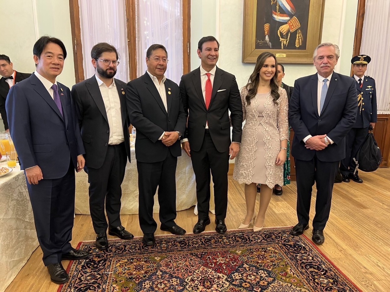 Lai Ching-te s’entretient avec plusieurs chefs d’Etat lors de l’investiture du président paraguayen