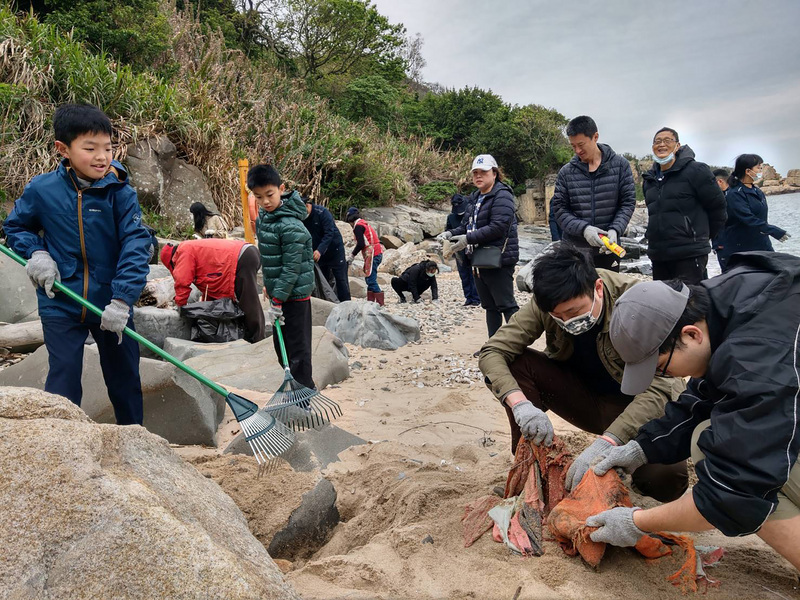 Les autorités de l'archipel Matsu veulent renvoyer en Chine une partie des déchets marins échoués sur les plages