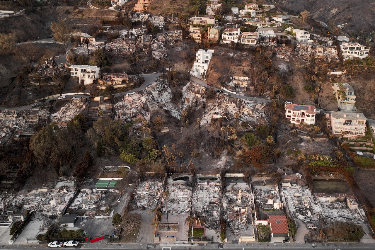 La Chambre de commerce mondiale de Taïwan fait don de 500 000 dollars américains aux pompiers de Los Angeles