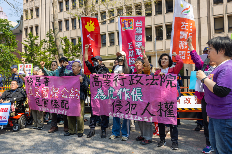 L’influenceuse chinoise dont le permis a été révoqué pour avoir promu l’unification par la force doit quitter Taïwan ce soir