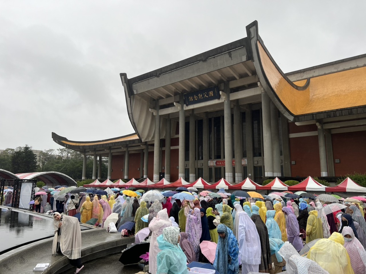 Le ministre du Travail présent à l’Aïd-el-Fitr qui a rassemblé 20 000 Indonésiens à Taipei