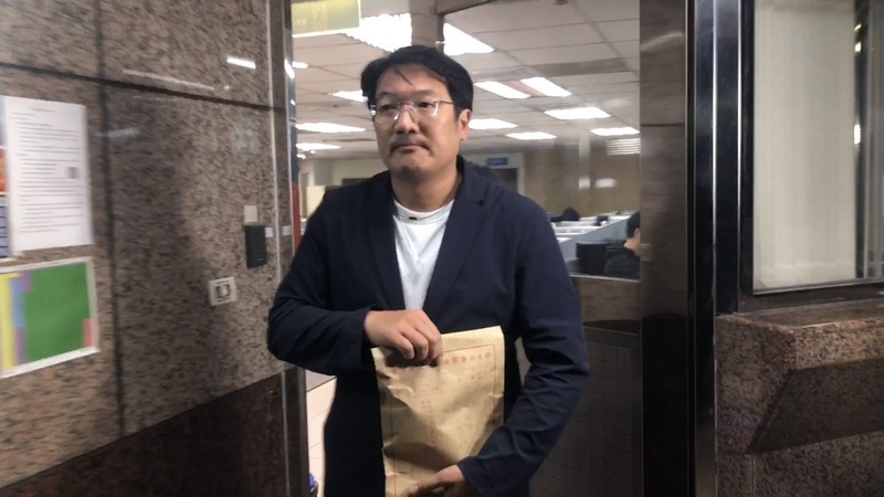 Le directeur des affaires civiles de Keelung démissionne après avoir été libéré sous caution