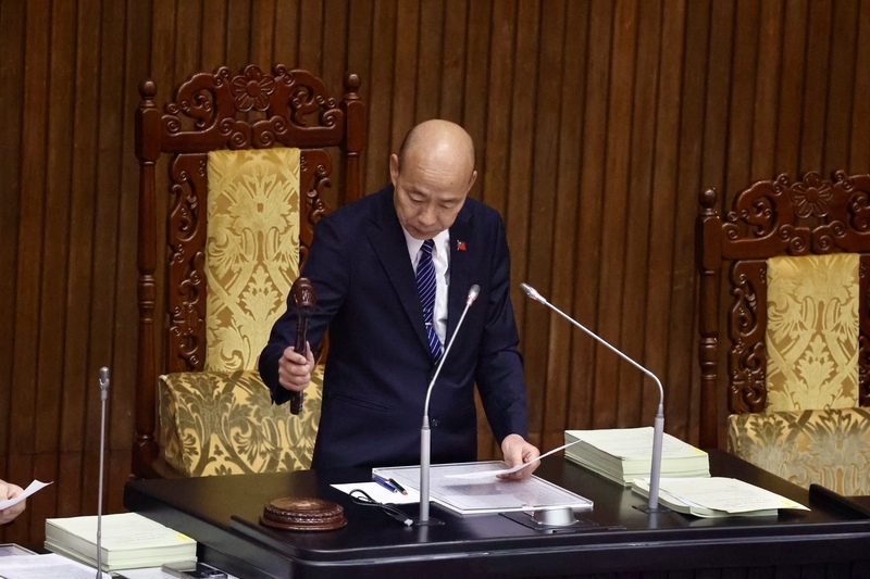 Le Yuan législatif amende la loi pour permettre de prolonger de 20 ans la durée de vie des centrales nucléaires