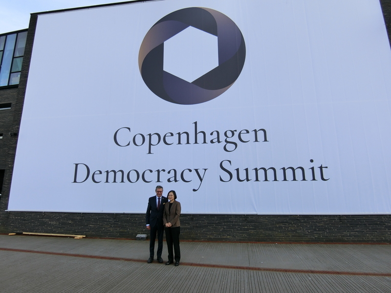 Tsai Ing-wen au Sommet de la démocratie à Copenhague