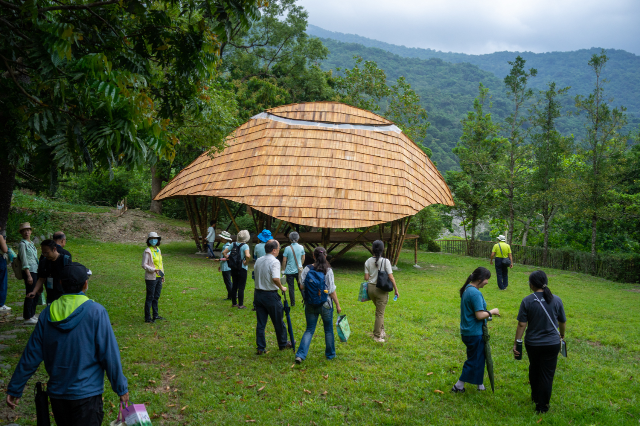 Being, construction en bambou de Chen Szu-yin, au parc forestier de Zhiben dans le comté de Taitung (photo : Sasa)