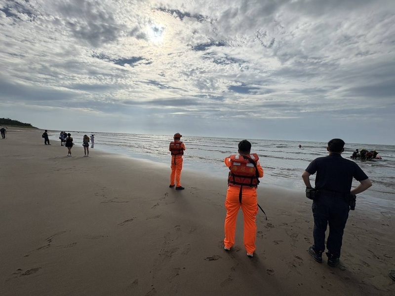 Noyade d’un Français de 37 ans, emporté par les vagues à Shalun, dans le Nouveau Taipei