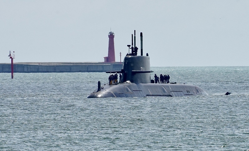 Le sous-marin de production locale Haikun a officiellement débuté ses essais en mer